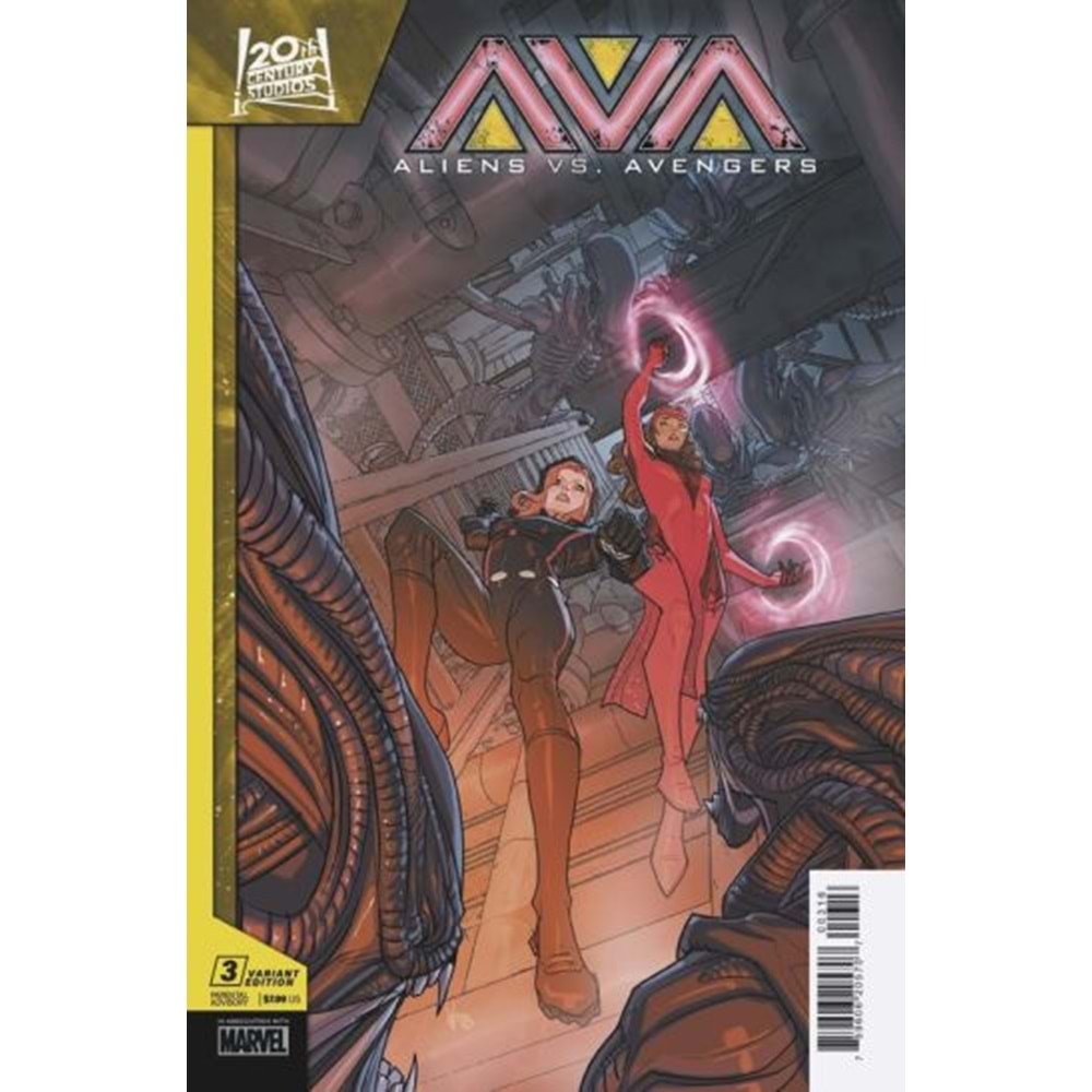 ALIENS VS AVENGERS #3 1:25 PETE WOODS VARIANT