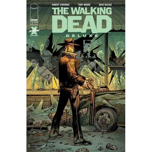 WALKING DEAD DELUXE # 1 COVER B MOORE & MCCAIG